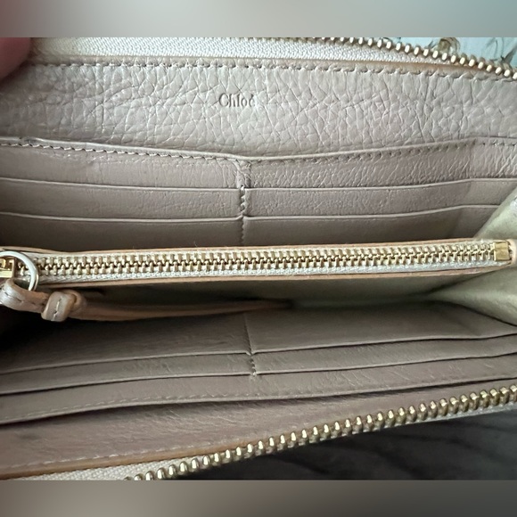 Chloe Pink Zippy Wallet - Picture 4 of 9